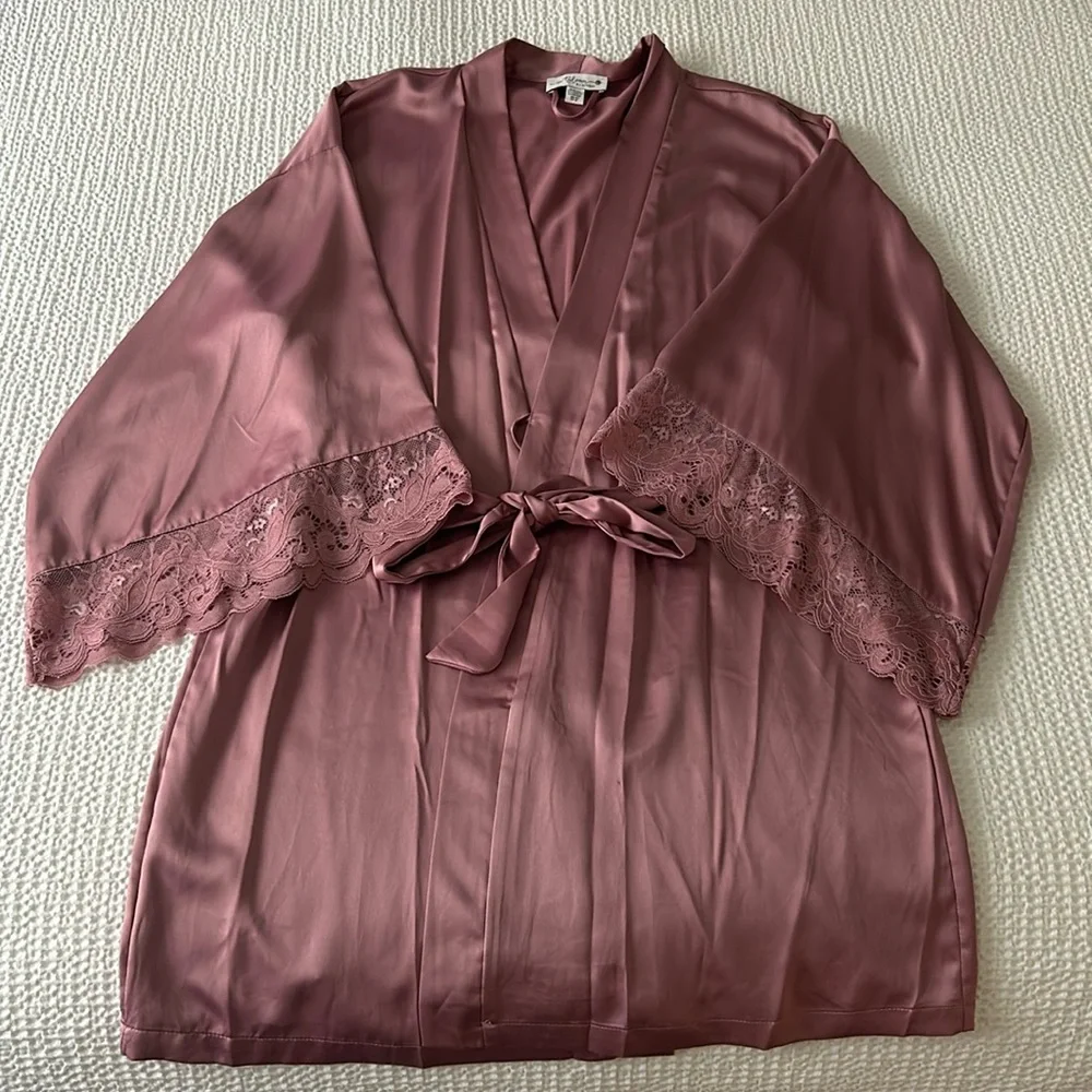 In Bloom Pink Robe - Picture 3 of 4